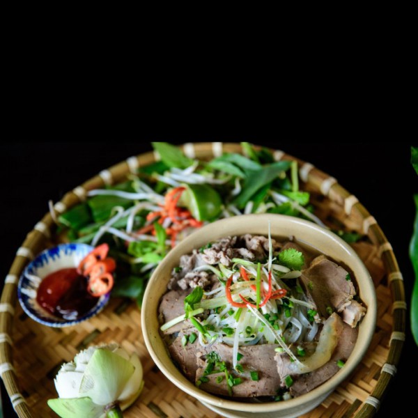 PHO NOODLE SOUP WITH BEEF